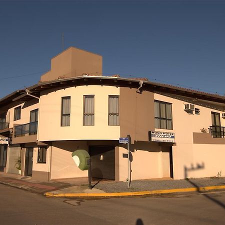 Novo Hotel Tinho Rio do Sul Exteriör bild