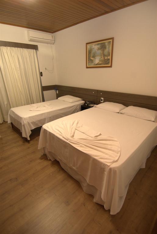 Novo Hotel Tinho Rio do Sul Rum bild